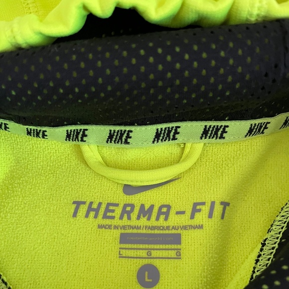 Nike Therma-Fit Hoodie - Picture 3 of 5